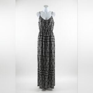 Forever 21 Black and White Maxi Dress